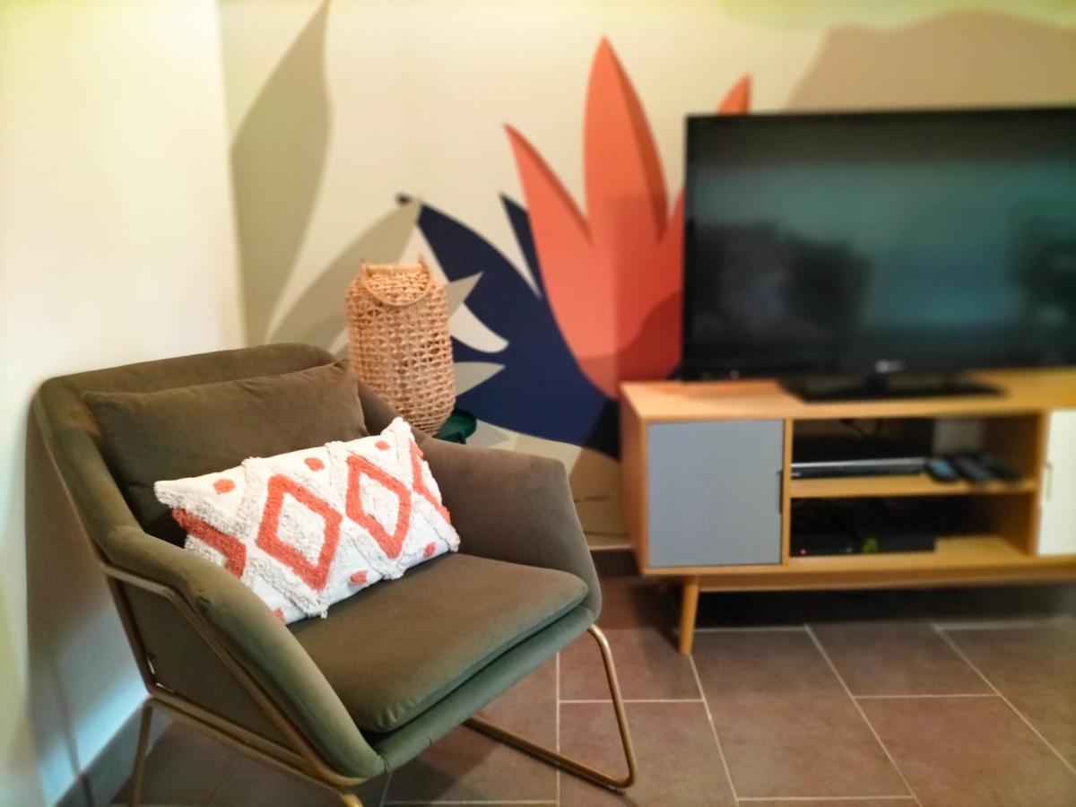 Maison De Village Familiale Pont Du Gard, Toit Terrasse, Barbecue, Fibre فير بونت دي غارد المظهر الخارجي الصورة